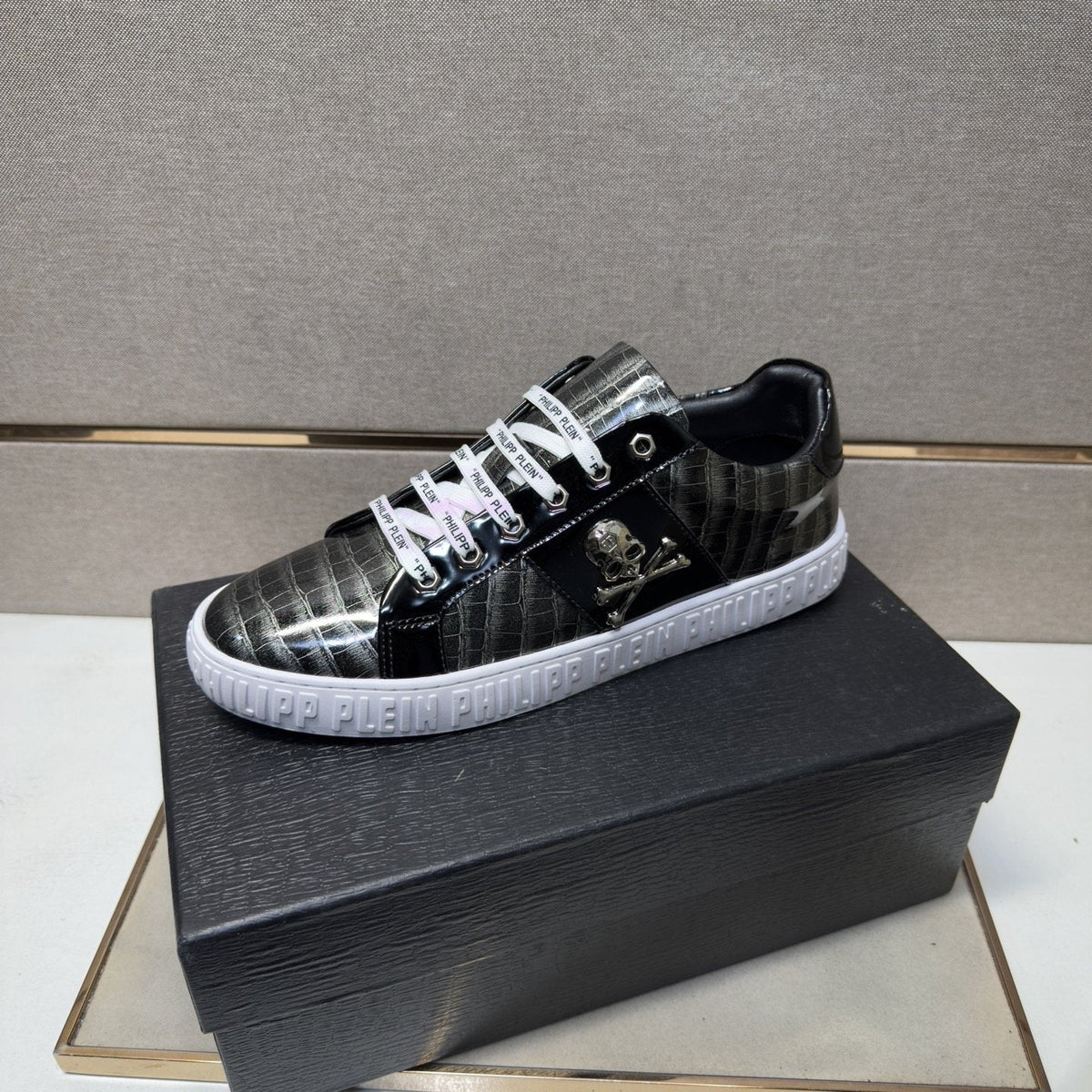 Philipp Plein Men's Plaid Low-Top Sneakers